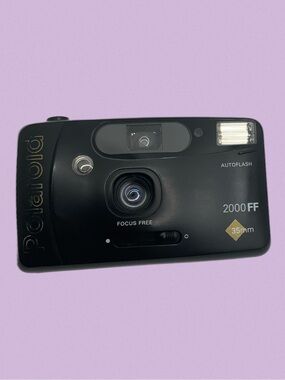 polaroid 2000 ff vintage 90s 35mm film camera point and shoot built in flash